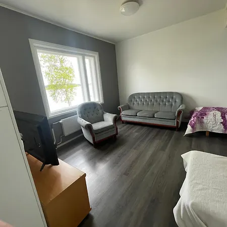 Napapiirin Eraekartano Apartamento Pello