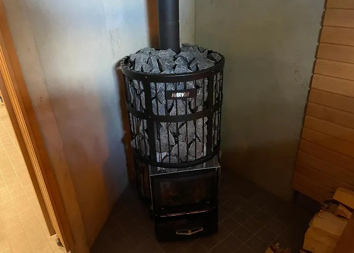 Napapiirin Eraekartano Apartman Pello